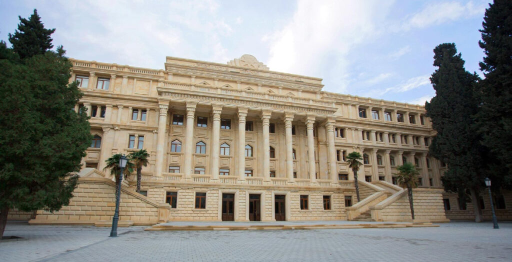 جامعة أذربيجان التقنية